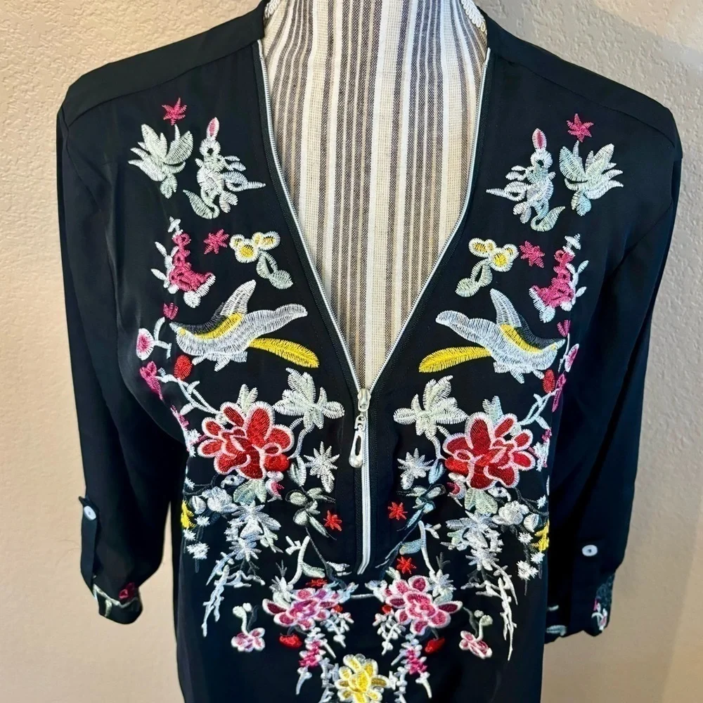 NWT Tunic Top Small Oversized Grosy Black Embroidered Floral Pink White Zip Neck - Picture 2 of 15